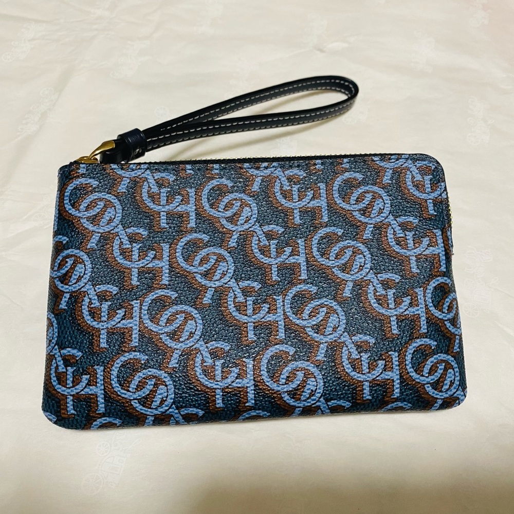 NWOT Coach canvas wristlet wallet blue